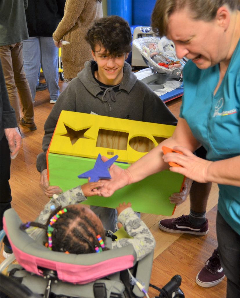 Students deliver the toys